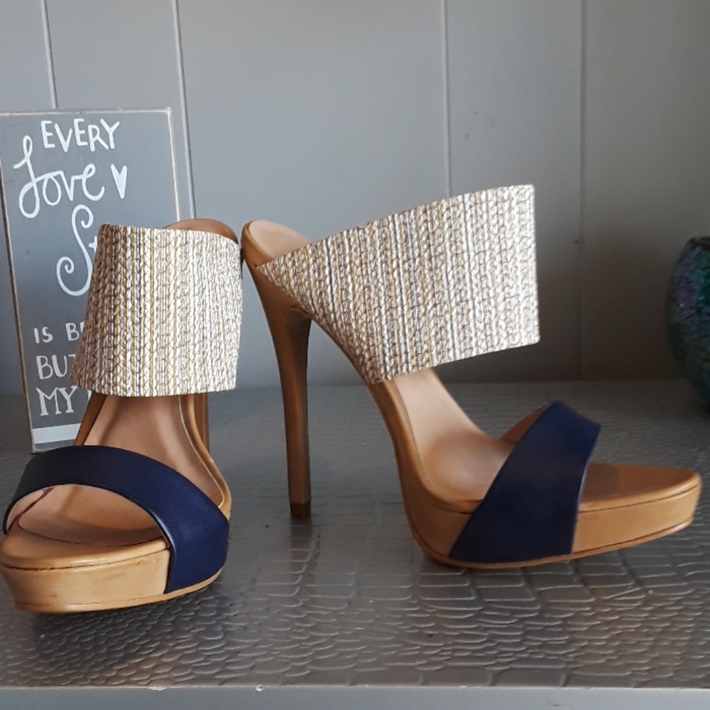 ANDREA HEELS